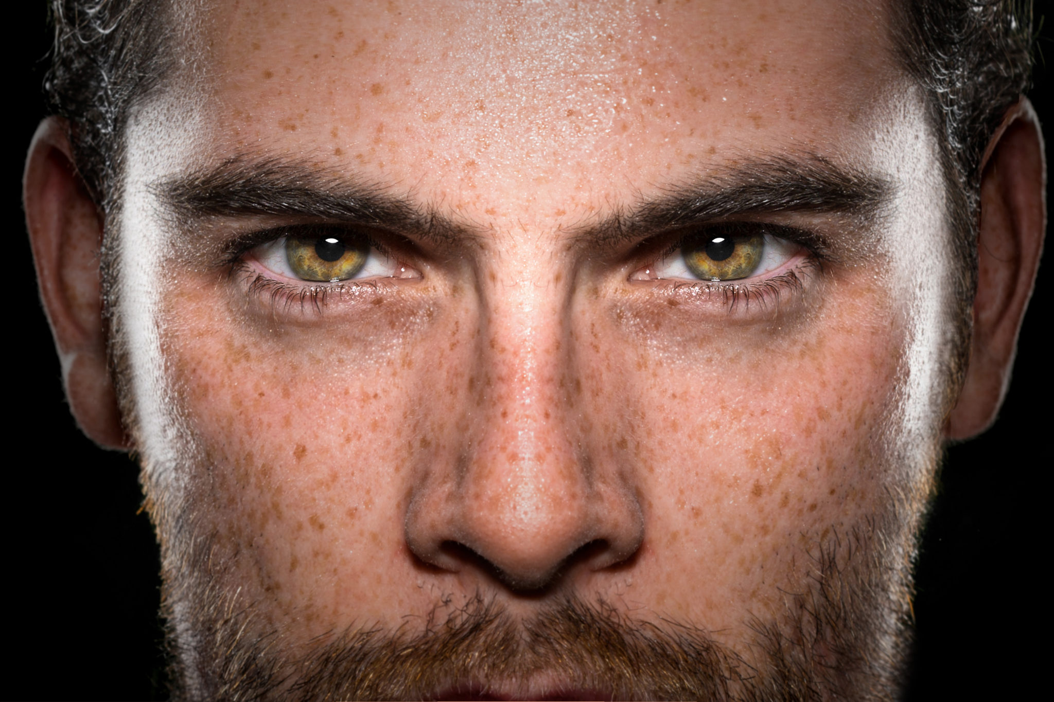 7 Ways to Treat the Skin Around Your Eyes