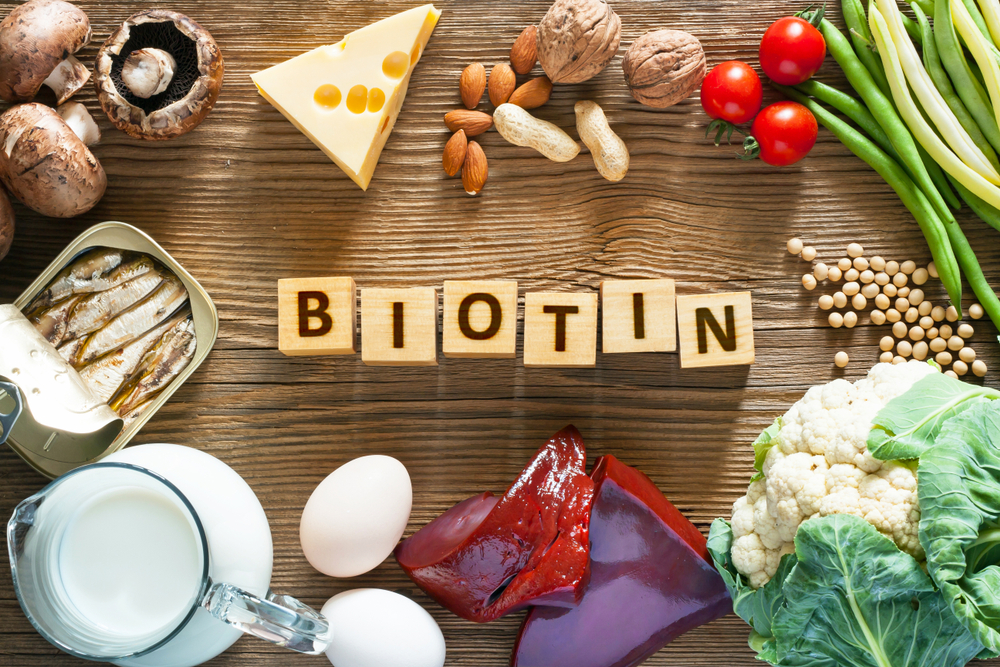 Biotin (vitamin B7) has also been shown to assist in reducing dandruffs and flakiness.