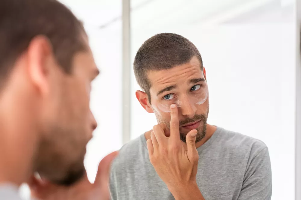 Gently massage into the forehead, between and around the brows.