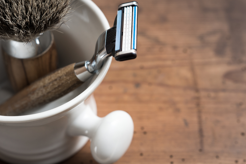 Keep your shaving equipment clean for a safer shaving routine. 