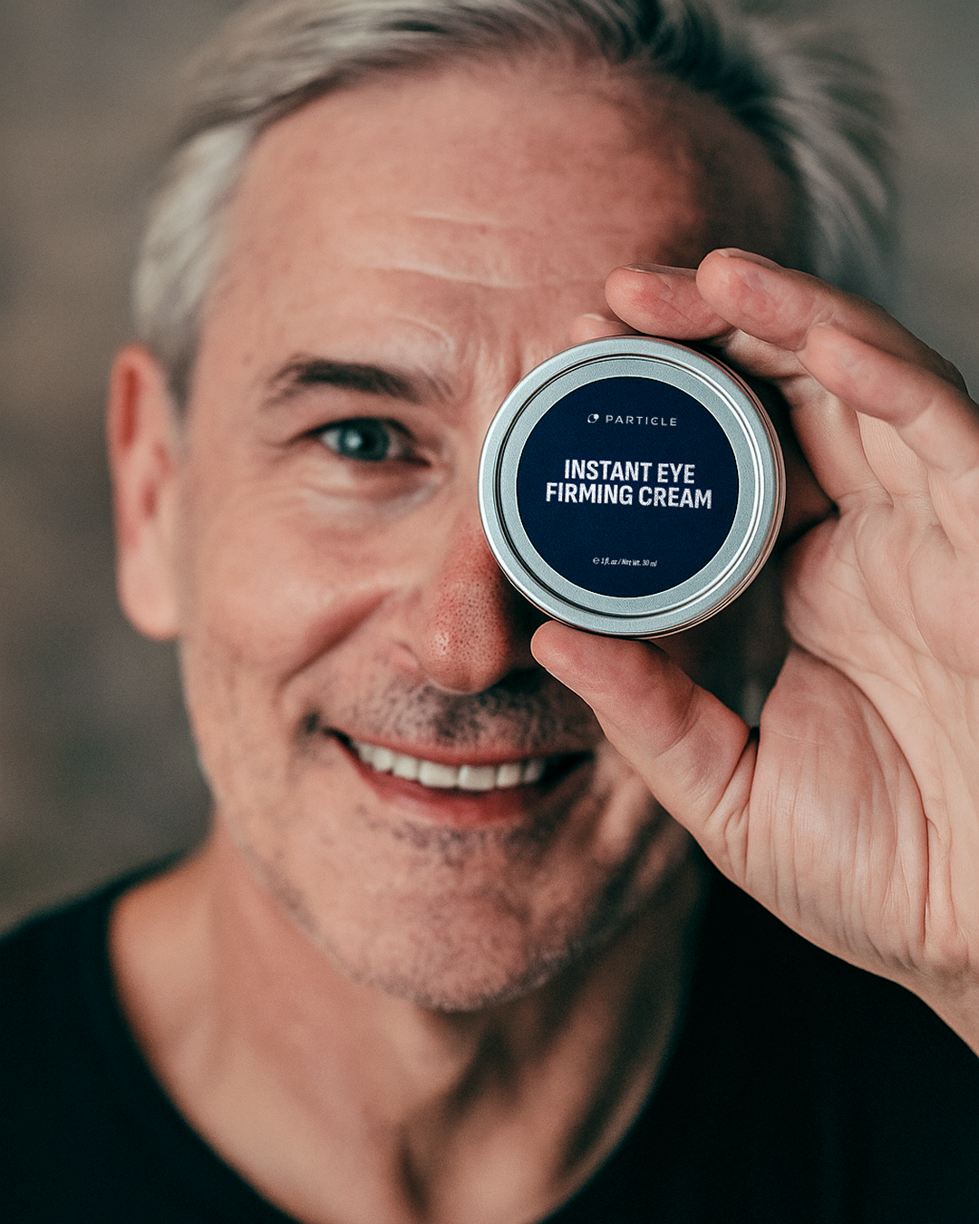 Instant eye tightening cream _ Website _ Gallery images Holding the Product 1080x1350 _ V1